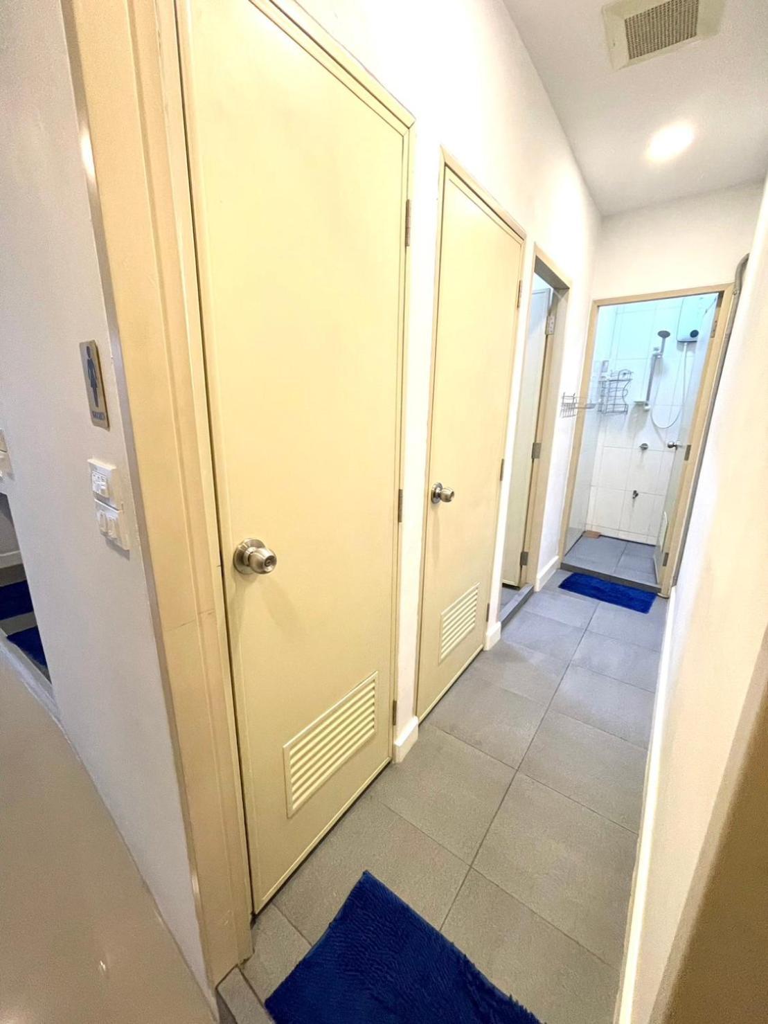 Inn Trog And Inn Soi (Adults Only) Bangkok Ngoại thất bức ảnh