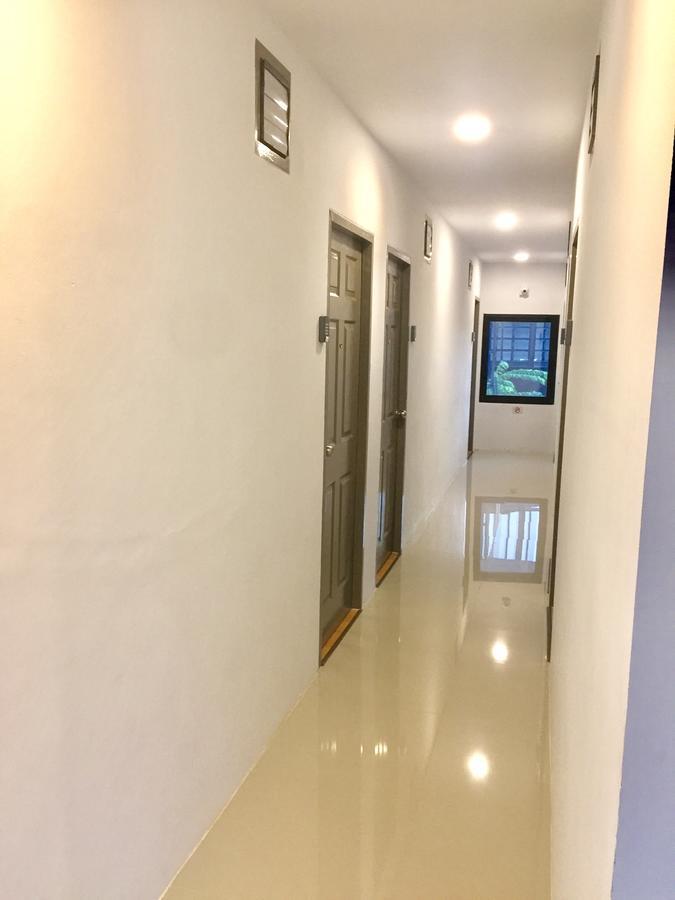 Inn Trog And Inn Soi (Adults Only) Bangkok Ngoại thất bức ảnh
