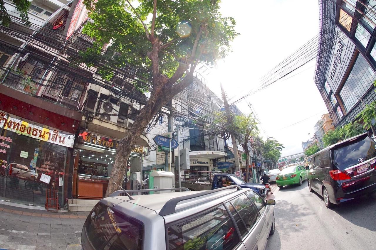 Inn Trog And Inn Soi (Adults Only) Bangkok Ngoại thất bức ảnh