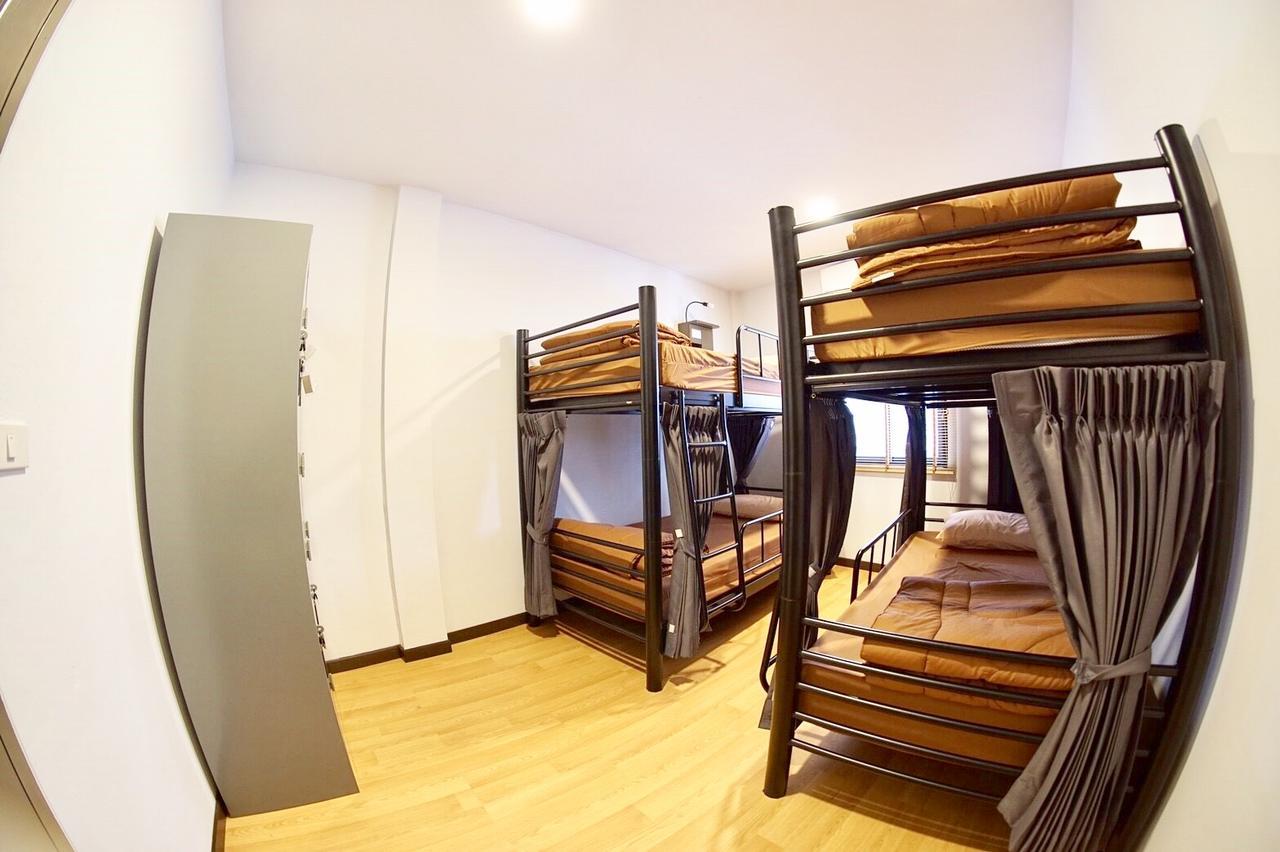 Inn Trog And Inn Soi (Adults Only) Bangkok Ngoại thất bức ảnh