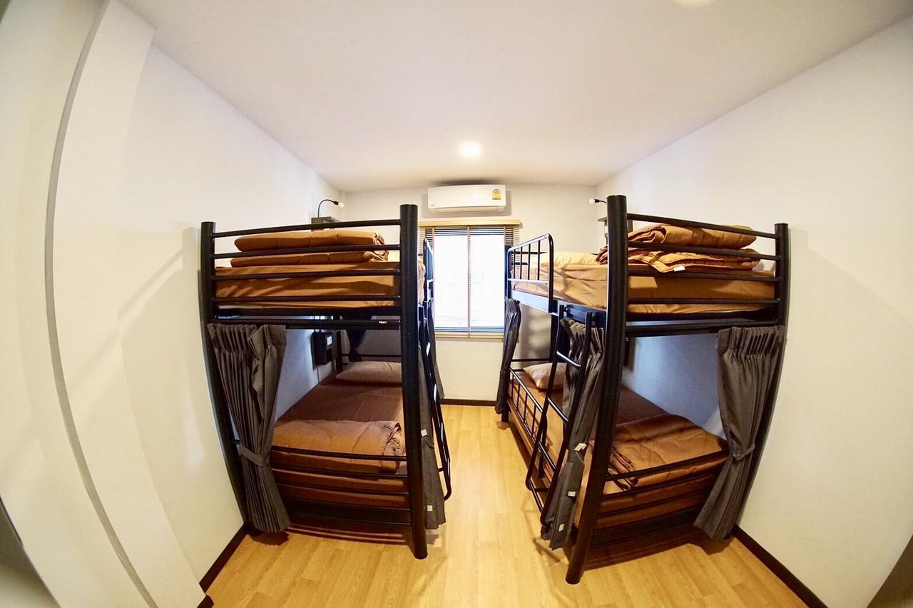 Inn Trog And Inn Soi (Adults Only) Bangkok Ngoại thất bức ảnh